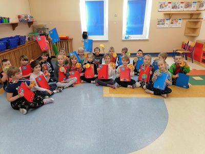 159652661_454832102604980_8982342479235770386_njpg [400x300]