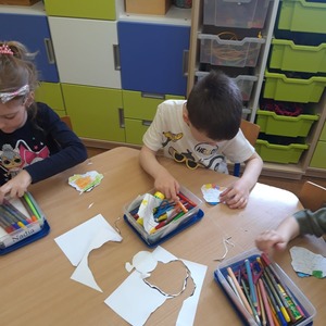 183289468_882041489318996_3646065243773994825_njpg [300x300]