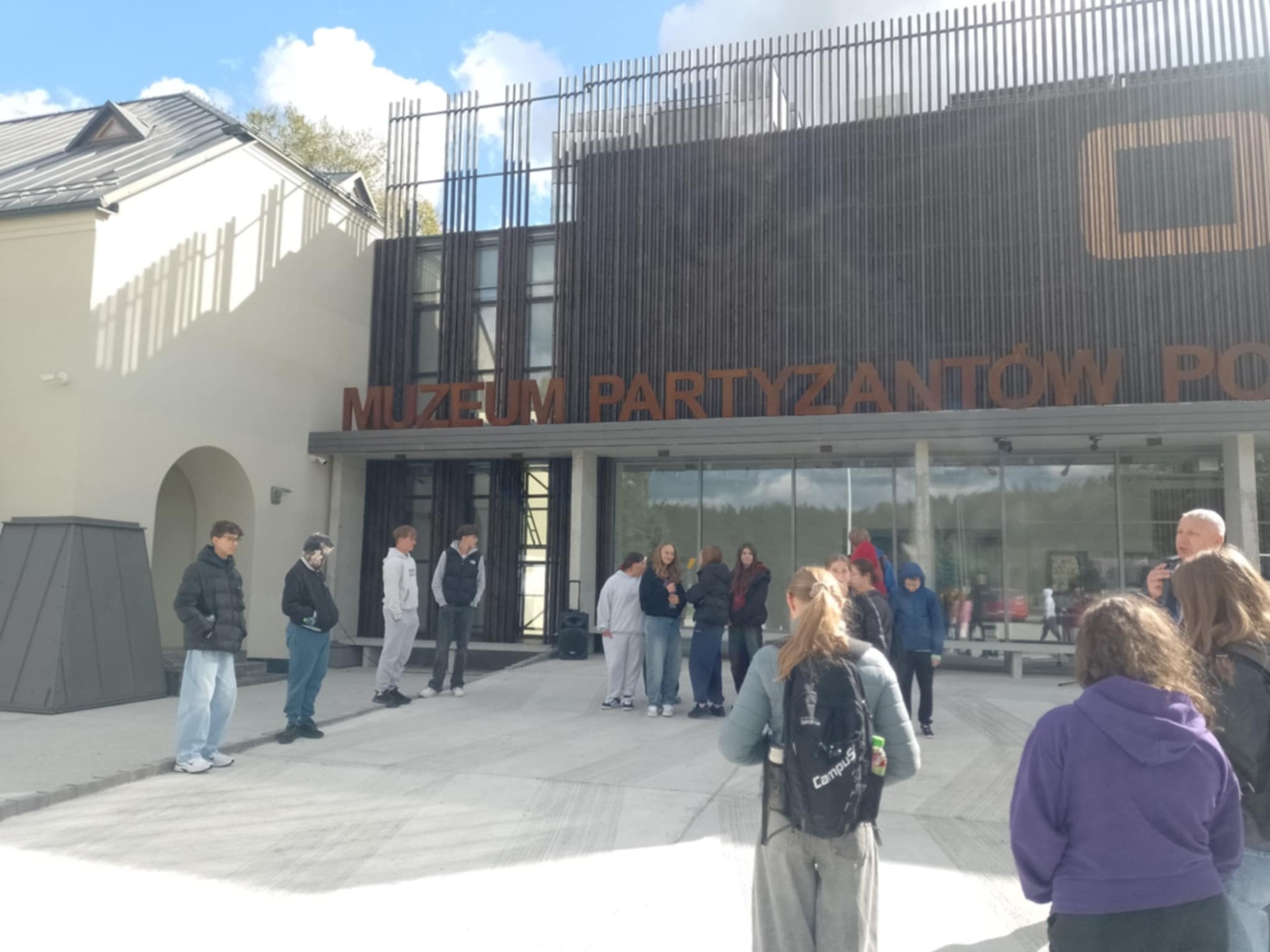 Tutaj powinien być opis