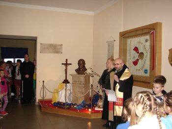 Tutaj powinien być opis obrazka