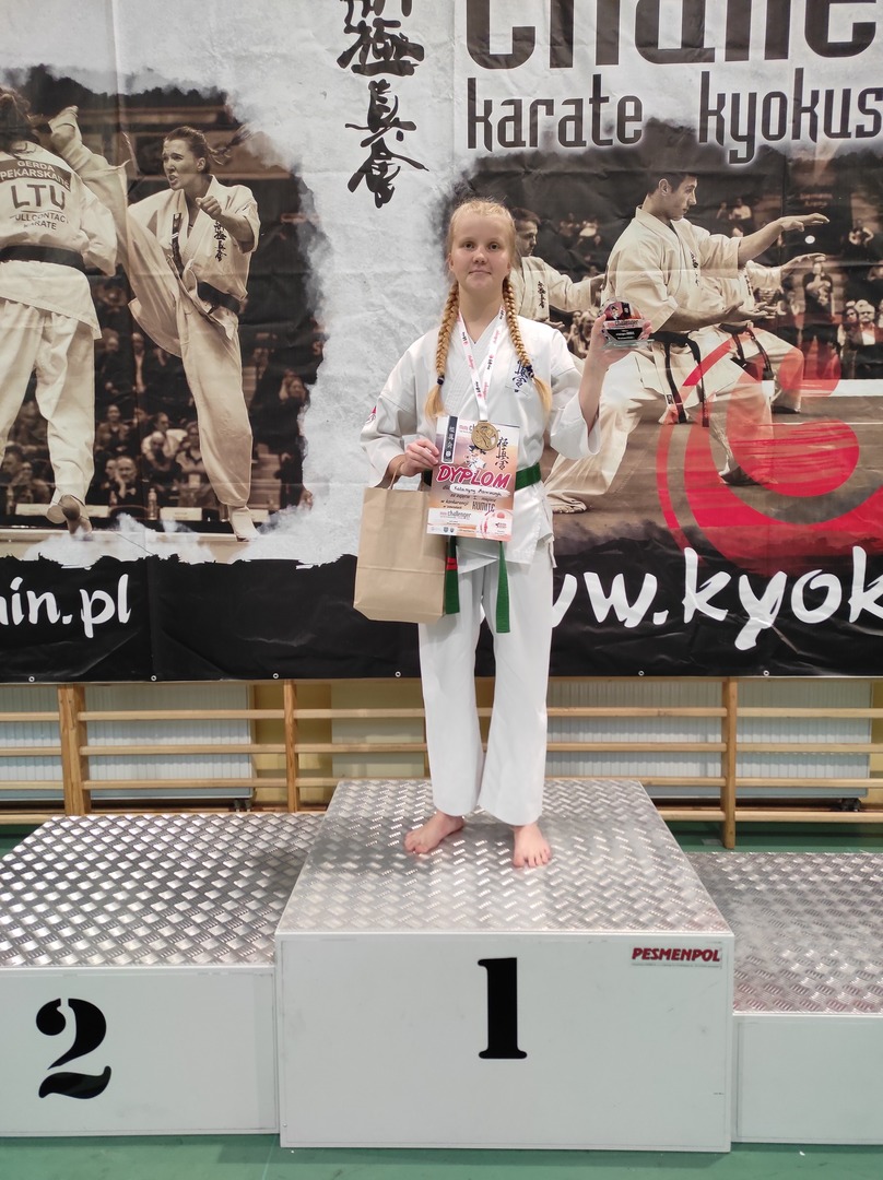 Tutaj powinien być opis obrazka