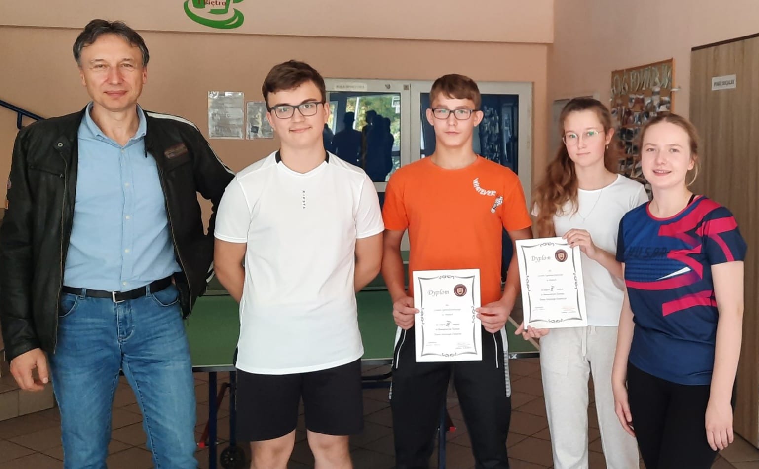 Tutaj powinien być opis obrazka