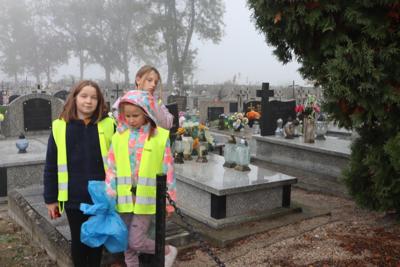 Sprzątanie Grobu Nieznanego Żołnierza 2023