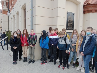 Spektakl Teatru Profilaktycznego ALERT „My, dzieci z dworca ZOO”