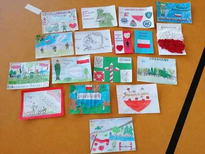 Dzieci rysują dla obrońców naszych granic