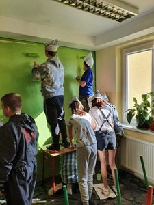 Konkurs " Razem działamy, czysto oddychamy". Projekt " Zielona wyspa w naszej szkole"