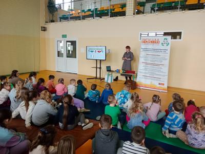 EKO EDUKACJA ODPADAMI KOMUNALNYMI PROWADZONA PRZEZ PGKIM JAROSŁAW