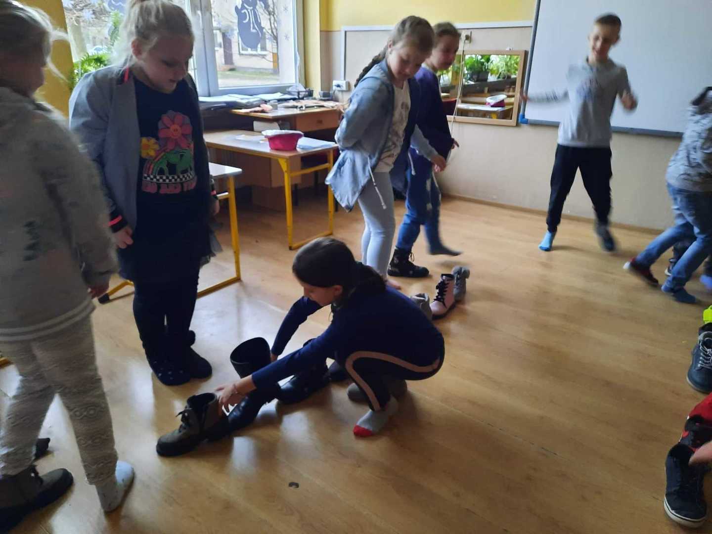 Tutaj powinien być opis obrazka