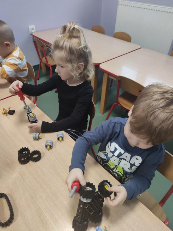 Tutaj powinien być opis