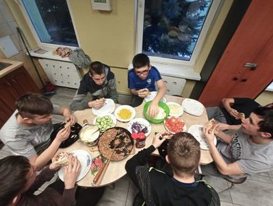 154337989_533102887654725_7415361217200052590_njpg [399x300]