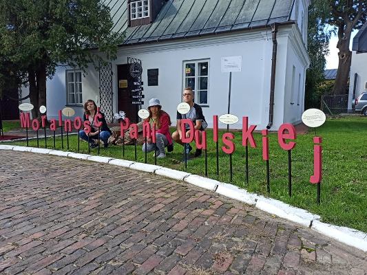 Tutaj powinien być opis