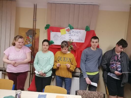 Tutaj powinien być opis