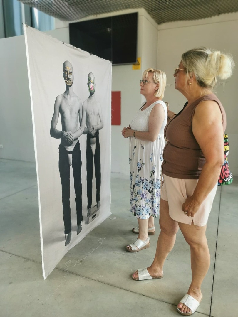 Tutaj powinien być opis