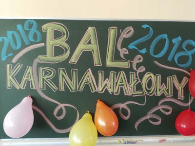 Bal karnawałowy klas pierwszych