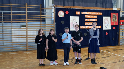 II Międzyszkolny Konkurs Polskiej Piosenki Rozrywkowej - zdjęcie 1