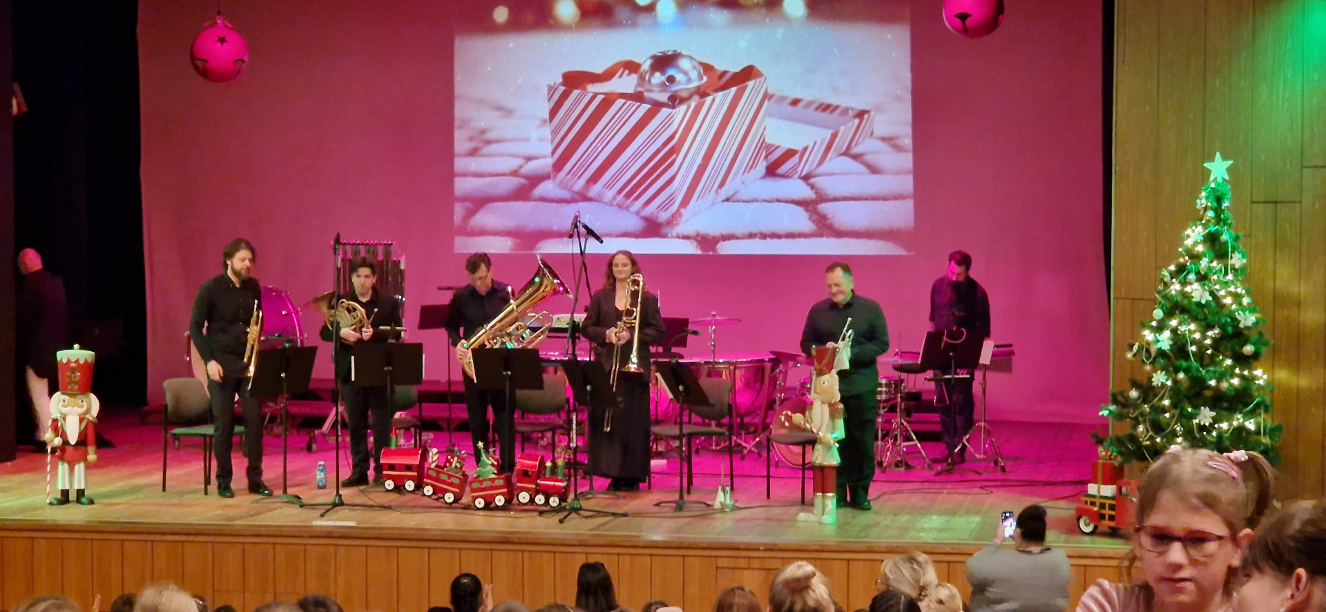 Tutaj powinien być opis obrazka