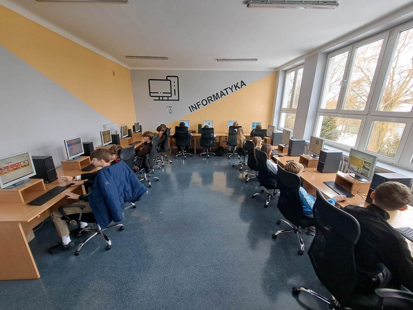 Tutaj powinien być opis obrazka