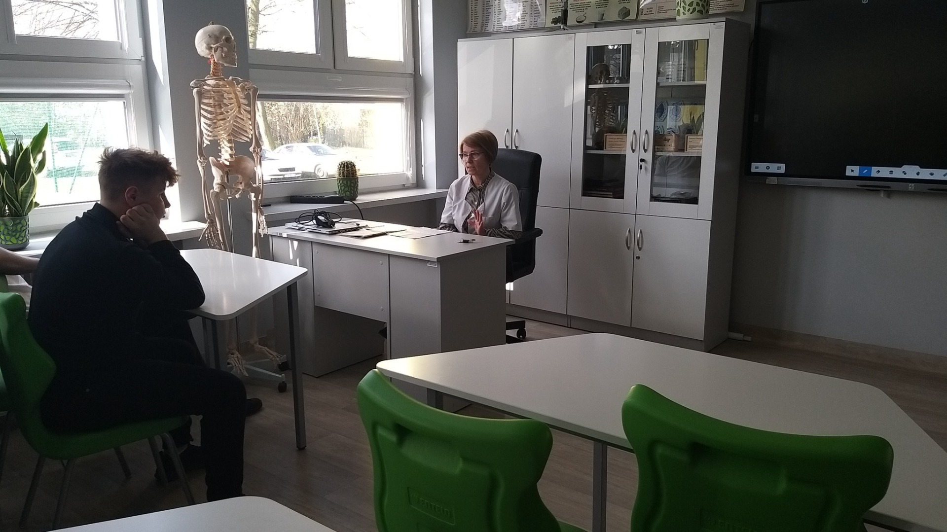 Tutaj powinien być opis obrazka