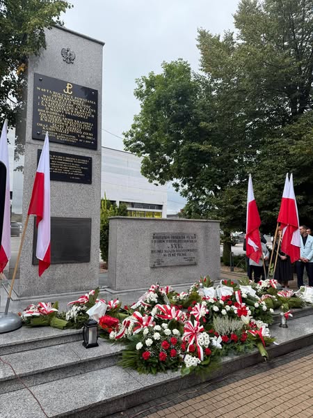 Tutaj powinien być opis obrazka