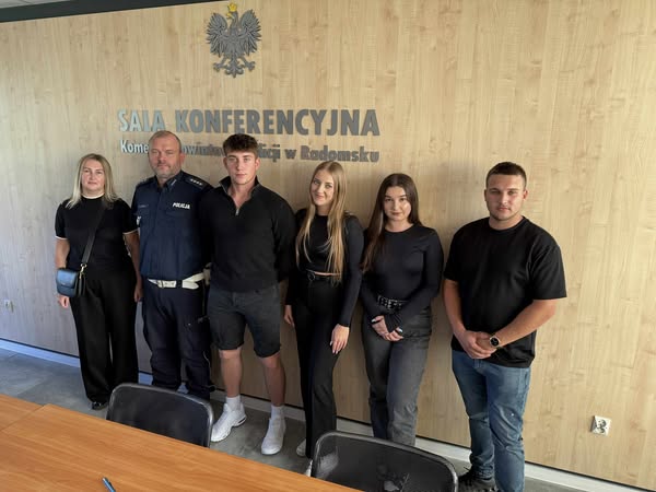 Tutaj powinien być opis obrazka