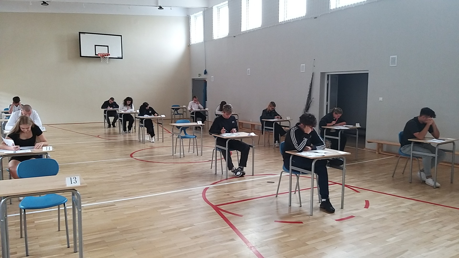 Tutaj powinien być opis obrazka