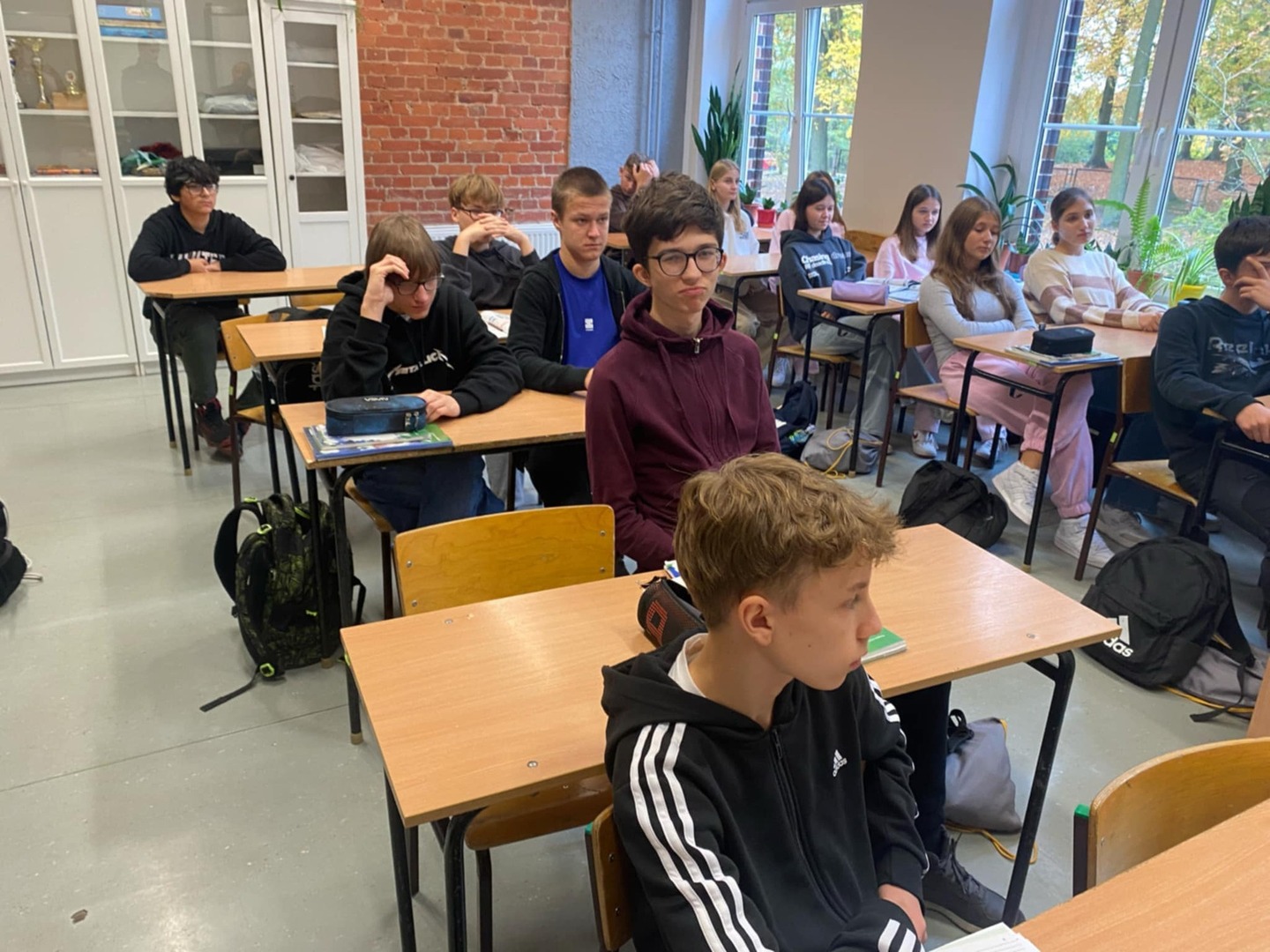 Tutaj powinien by膰 opis