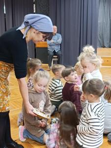 „GYMIZY NA IBRYCH”- WYCIECZKA PRZEDSZKOLAKÓW Z KOBYLI 