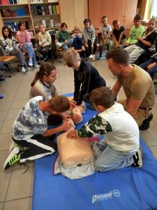 Razem uczymy się ratować życie