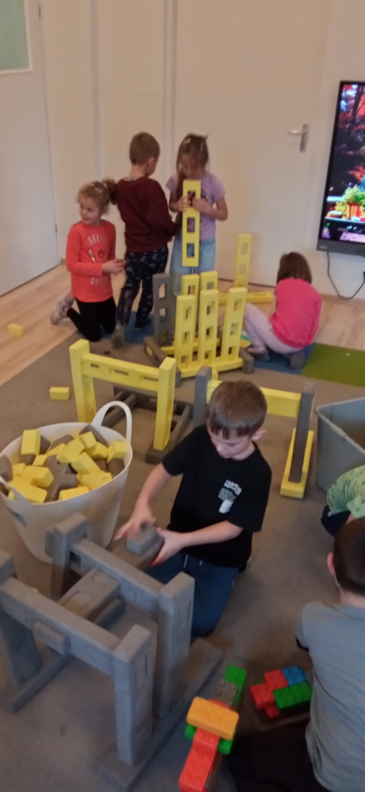 Tutaj powinien być opis obrazka