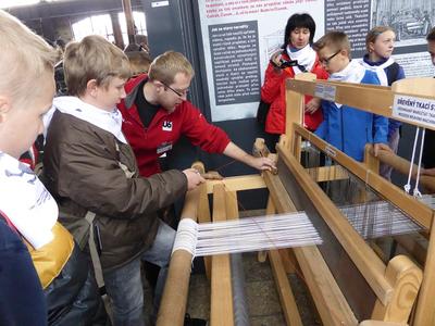 Działanie I - wycieczka do muzeum przemysłowego U6 w Ostrawie - Vitkovicach. maszyna do tkania.