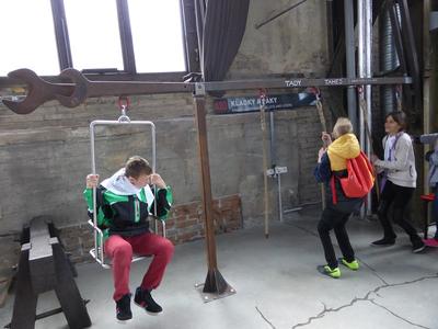 Działanie I - wycieczka do muzeum przemysłowego U6 w Ostrawie - Vitkovicach. Dźwignia.