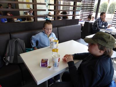 Działanie I - McDonald's