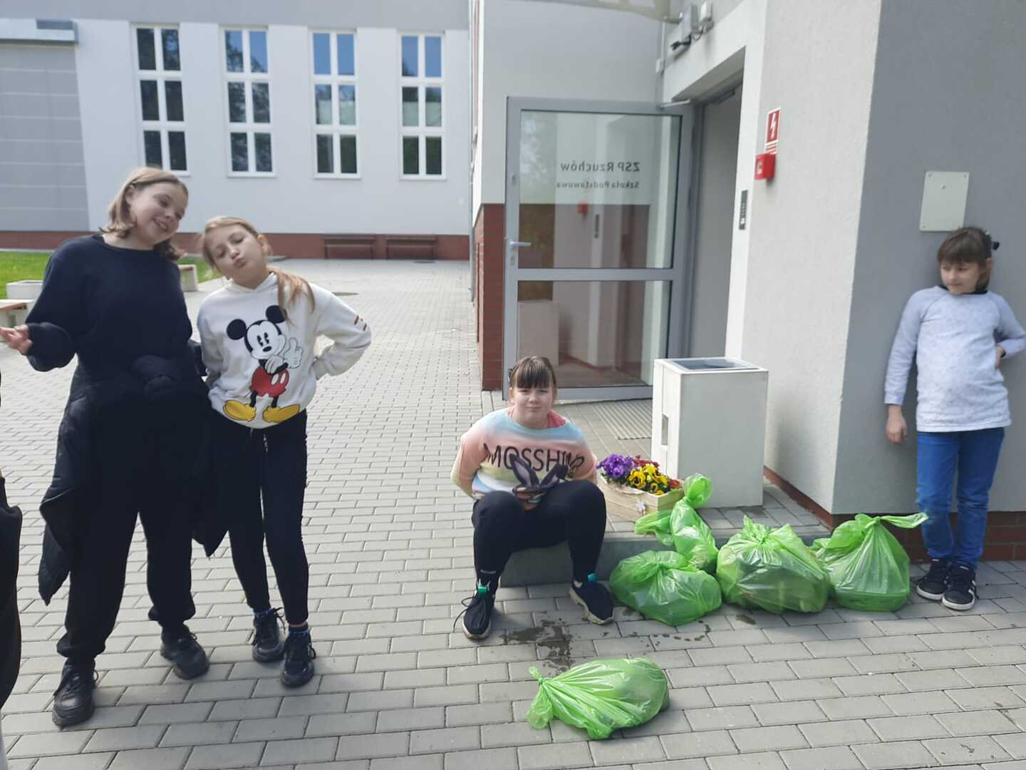 Tutaj powinien być opis obrazka