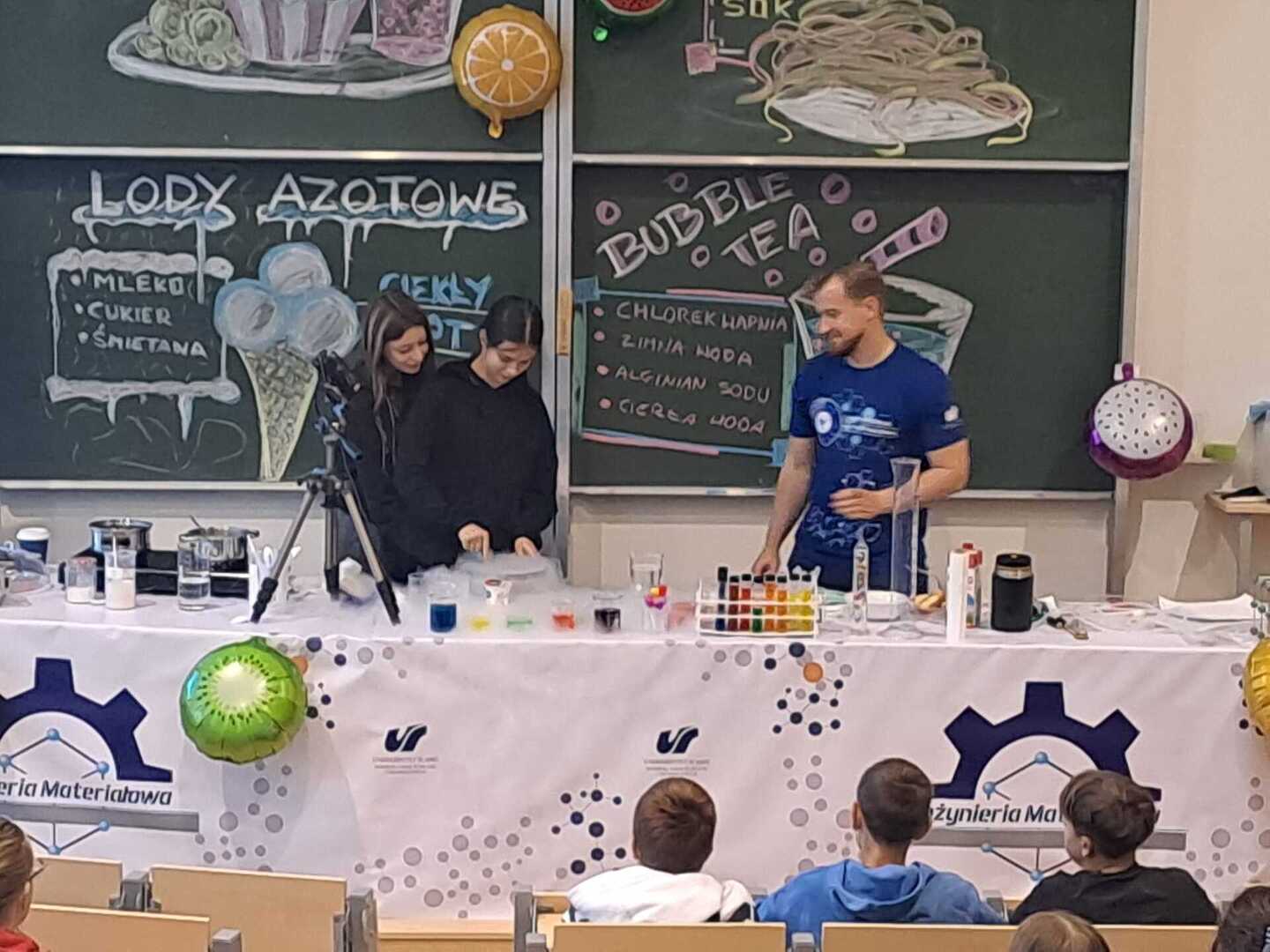 Tutaj powinien być opis obrazka
