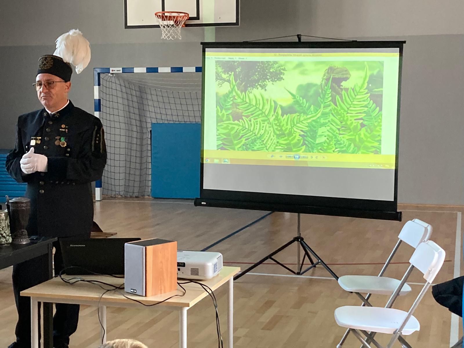 Tutaj powinien być opis obrazka