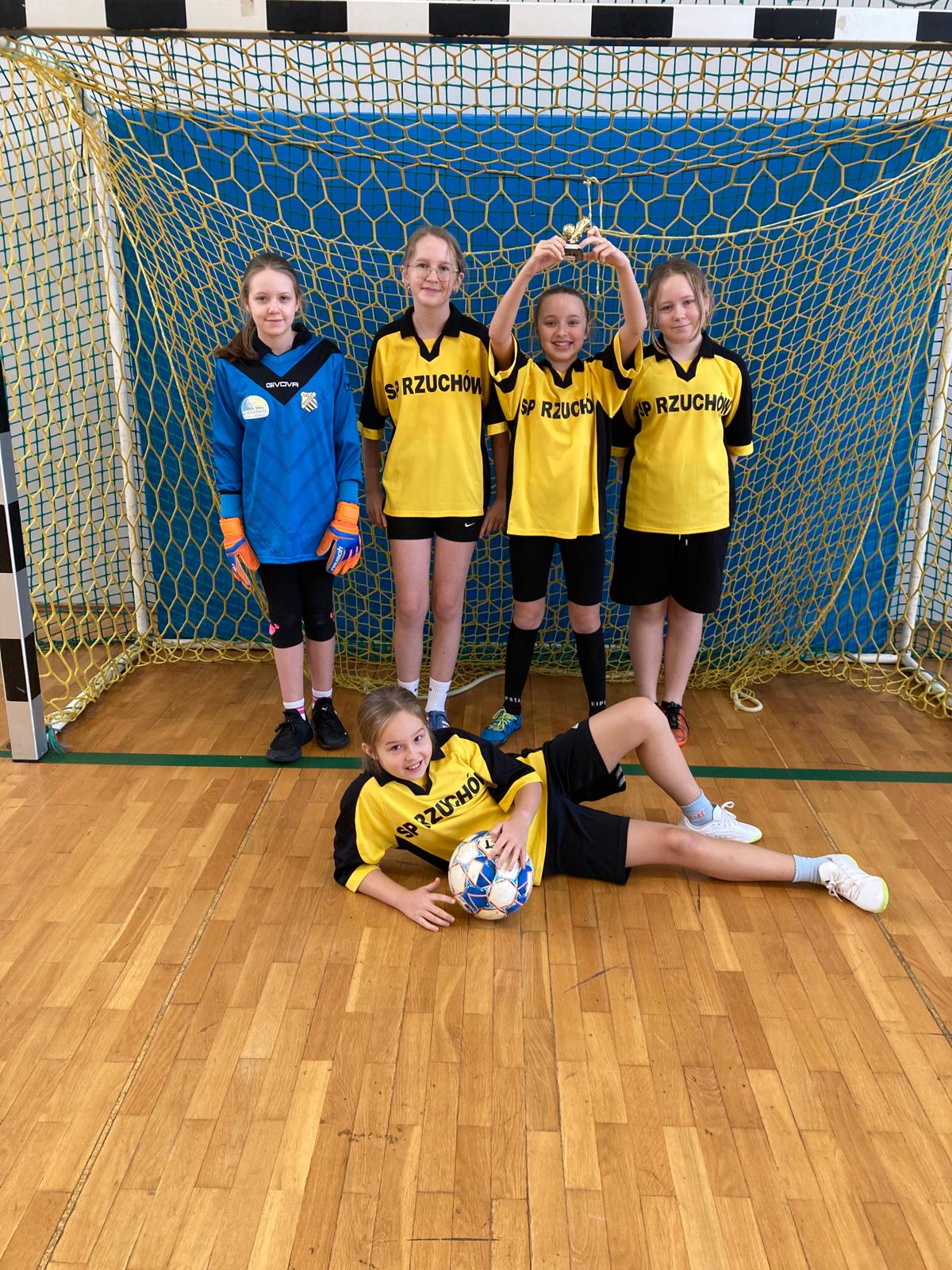 Tutaj powinien być opis obrazka