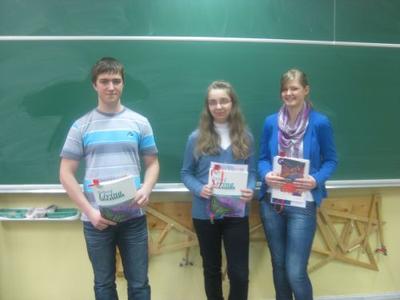 Sandra Demel - III miejsce (w środku)