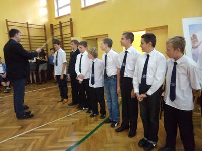 Pasowanie na gimnazjalistów