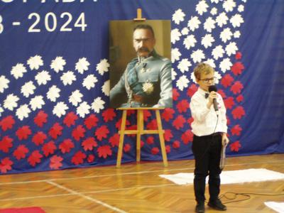 Święto Odzyskania Niepodległości Polski - uroczysty apel 9