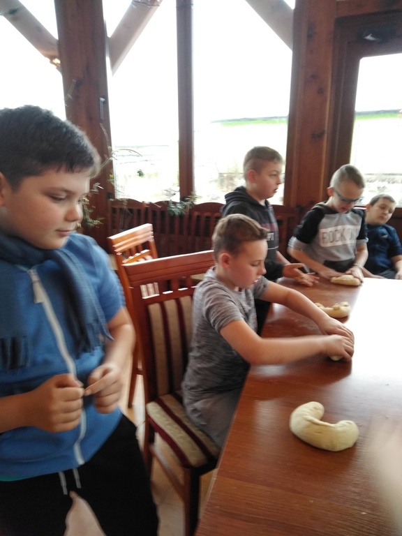 Tutaj powinien być opis obrazka