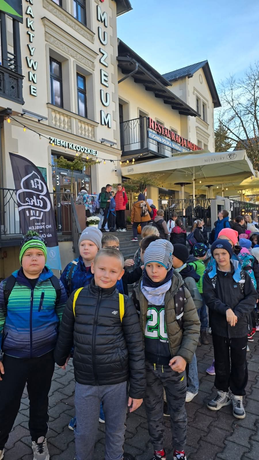 Tutaj powinien być opis obrazka