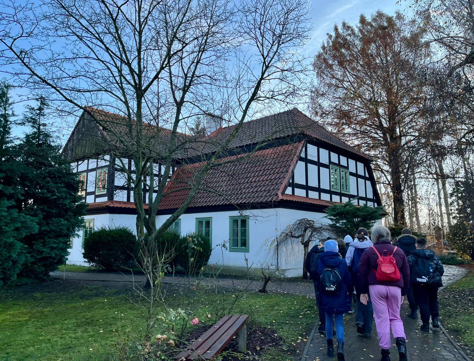 Tutaj powinien być opis