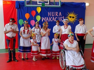 zabawy_gromady_2jpg [300x225]