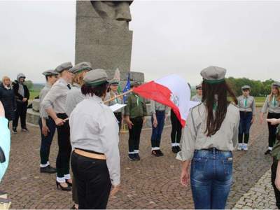 fb_img_1558209669149jpg [400x300]
