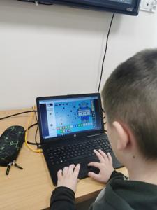 Zajęcia rozwijające zainteresowania i uzdolnienia w zakresie kodowania i robotyki 