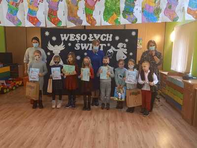 Zwycięzcy konkursu recytatorskiego.