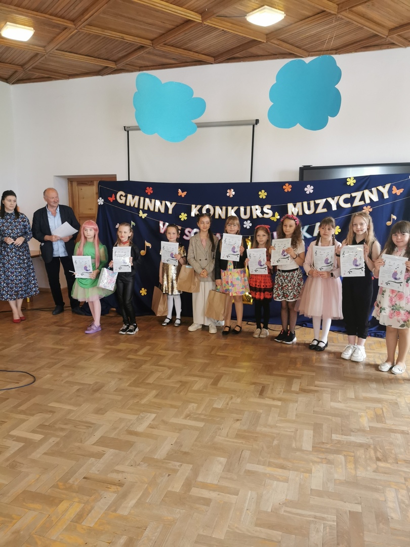 Uczestnicy I Finału Gminnego Konkursu Muzycznego "Wesoła Nutka..."