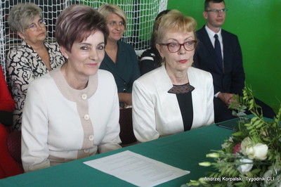 Dyrekcja - p. Zofia Kuczmarska, p. Bożena El - Maaytah