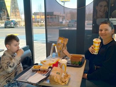 Dzieci w McDonalds