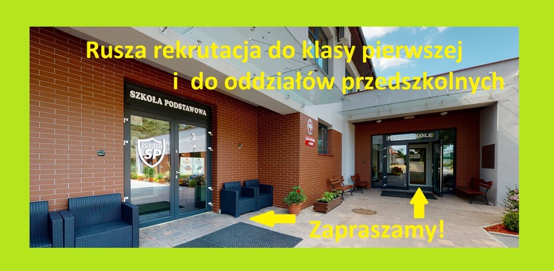 Widok wejścia do szkoły i przedszkola.
